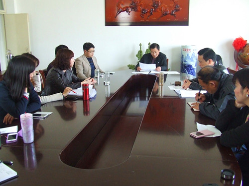 0638太阳集团官网教工党支部组织全体教工党员集中进行学习研讨