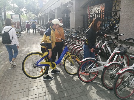 0638太阳集团官网组织开展“践行价值观，美化城市环境”志愿服务活动