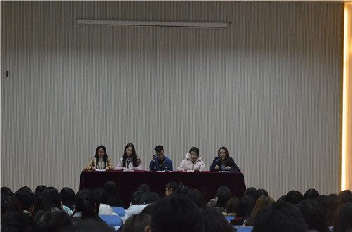    0638太阳集团官网专四交流研讨会顺利举行