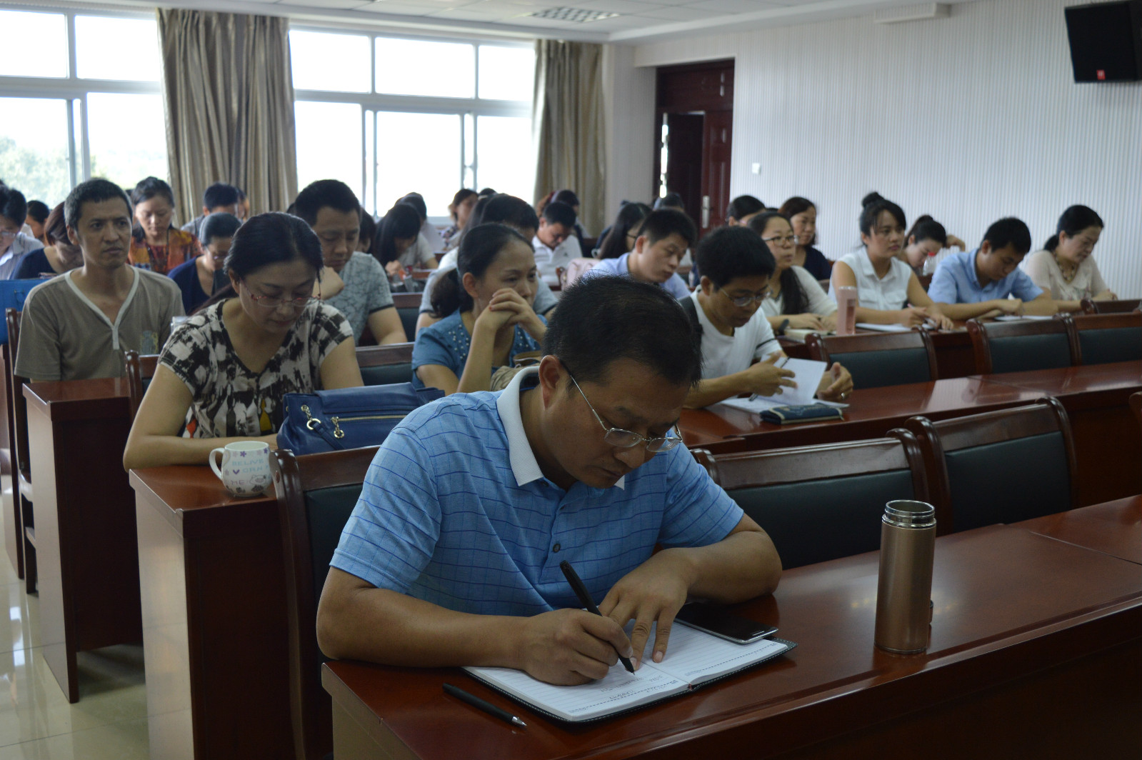 0638太阳集团官网召开新学期教职工大会