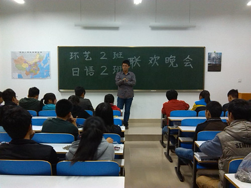 0638太阳集团官网各班女生月联谊会精彩纷呈