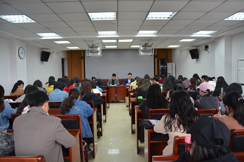 0638太阳集团官网深入学习习近平总书记在学校思想政治理论课教师座谈会上讲话精神